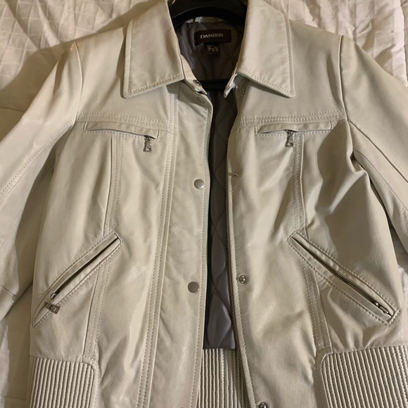 Genuine leather jacket - Picture 1 of 8
